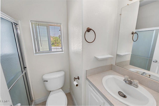 Detail Gallery Image 8 of 14 For 155 Mesa Dr, Camarillo,  CA 93010 - 2 Beds | 2 Baths