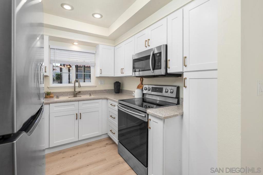 12204 Rancho Bernardo Rd - photo 6