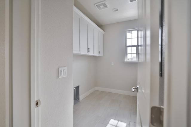 591 Santa Lucia Way, Marina CA: https://media.crmls.org/mediaz/5612adb6-9417-401b-b20c-03dd30a24720.jpg