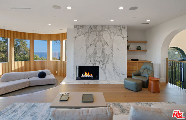 7052 Dume Drive, Malibu CA: https://media.crmls.org/mediaz/56137eb2-f150-4f57-a954-cb754c85cbc9.jpg