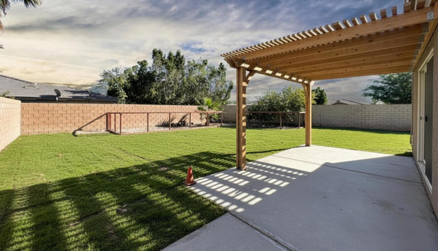 52402 Michelle Drive, Coachella CA: https://media.crmls.org/mediaz/56144274-dede-4c9f-9873-615c96c1ba75.jpg