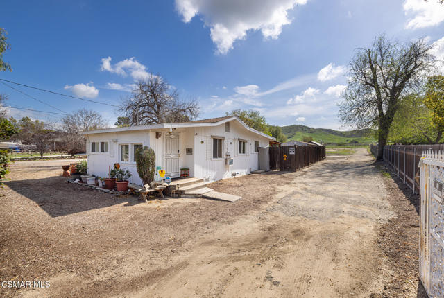 5324 Chesebro Road, Agoura Hills CA: https://media.crmls.org/mediaz/56151ca3-df40-412d-a443-6ba7788d56b5.jpg