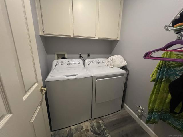 260 Sierra Madre Way, Corona CA: https://media.crmls.org/mediaz/56174bb9-9ea0-46ff-80cc-872d8cb10bfc.jpg