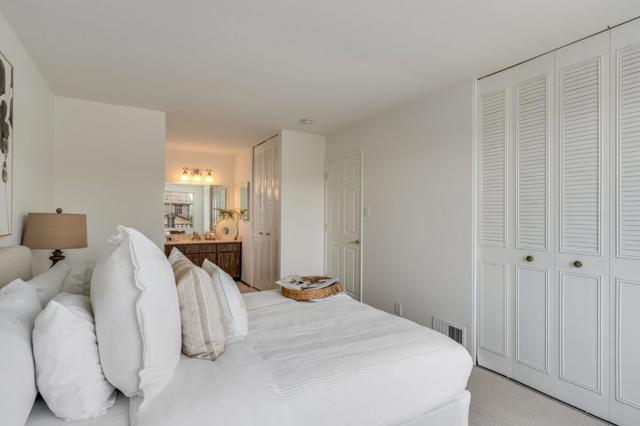 373 Coral Ridge Drive, Pacifica CA: https://media.crmls.org/mediaz/561804eb-05ad-477d-a9e2-6ca9b70c2677.jpg