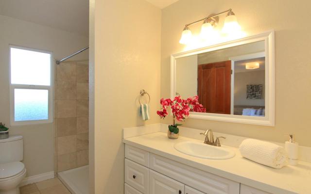 23416 Sunset Drive, Los Gatos CA: https://media.crmls.org/mediaz/5618c0ba-47a8-4a88-91db-ee4f6a1bfce2.jpg