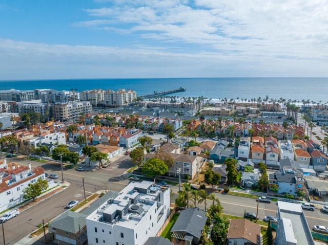 508 N Tremont Street, Oceanside CA: https://media.crmls.org/mediaz/56193daf-6d7a-48bd-b00d-095f88e13a3d.jpg