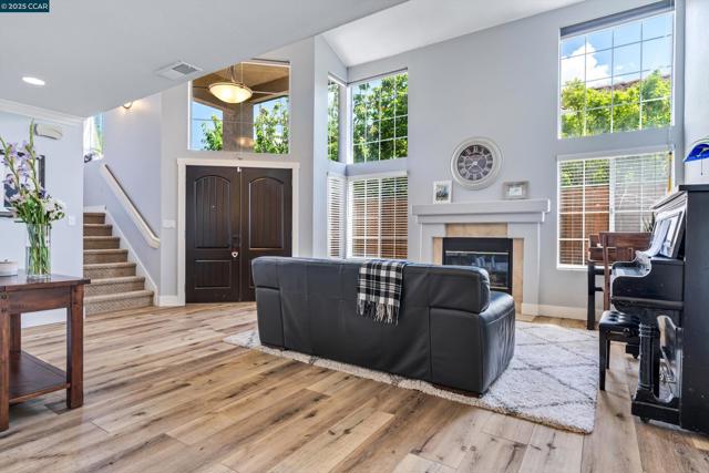 2057 Rapallo Way, Bay Point CA: https://media.crmls.org/mediaz/561aa689-bed3-4ef8-b923-b6b48ea02330.jpg
