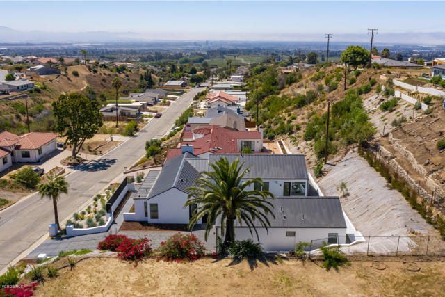 953 Colina Vista, Ventura CA: https://media.crmls.org/mediaz/561aebd0-23b8-414c-a3c6-45379a0bfdb2.jpg