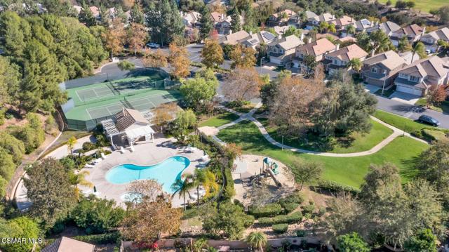3206 Clarita Court, Thousand Oaks CA: https://media.crmls.org/mediaz/561bd339-ba3b-4489-adbe-a14427d13dfe.jpg