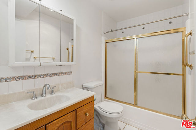 1 Bed Home for Sale in Los Angeles, California