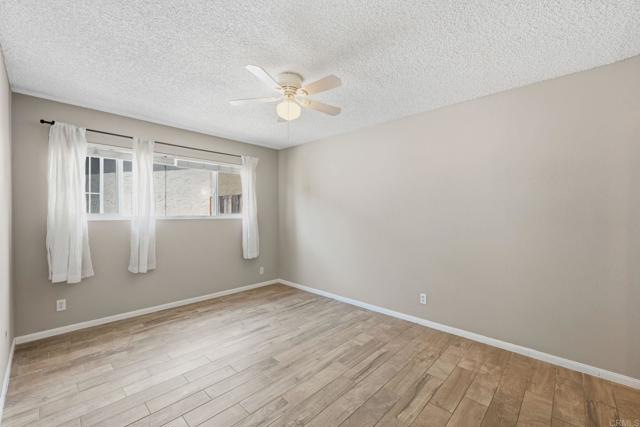 Detail Gallery Image 17 of 27 For 2825 College Bld, Oceanside,  CA 92056 - 3 Beds | 2 Baths