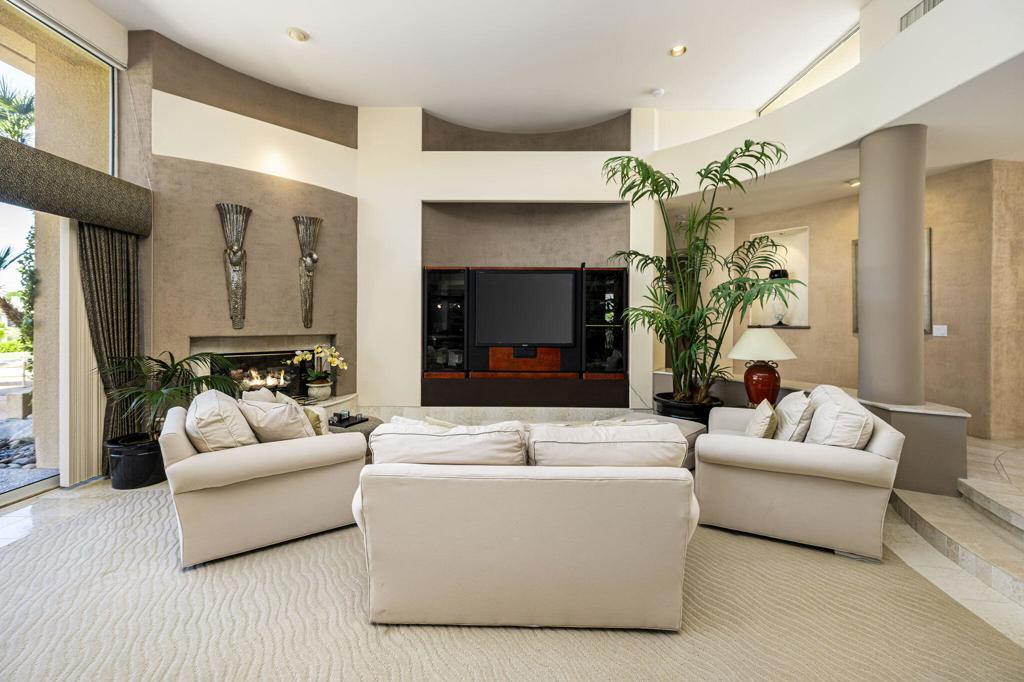 MLS #219135920DA image #11