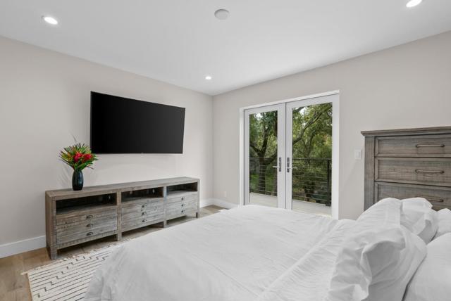 17808 Tourney Road, Los Gatos CA: https://media.crmls.org/mediaz/561c888a-b6fb-4238-8ff7-5d6089b5cf39.jpg