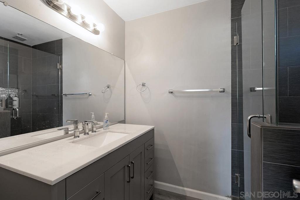 MLS #250018551SD img 21