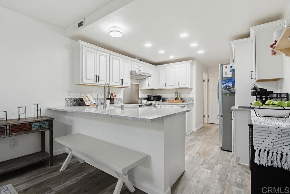 4608 Driftwood Circle - photo 6