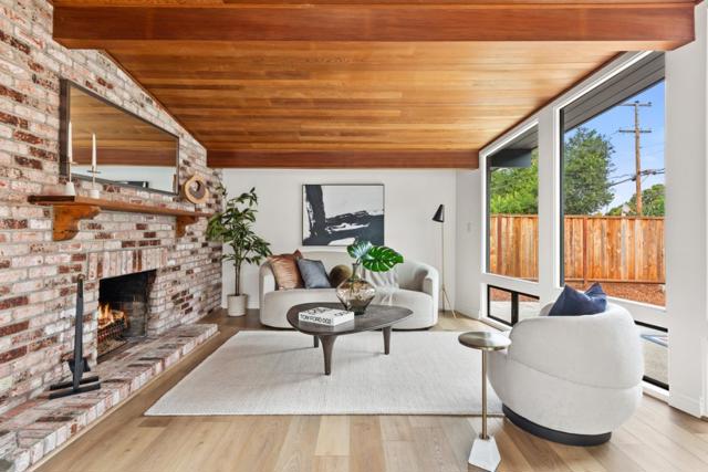 4163 Park Boulevard, Palo Alto CA: https://media.crmls.org/mediaz/561eaaf7-dc5f-475b-af49-8483b2cbf64e.jpg