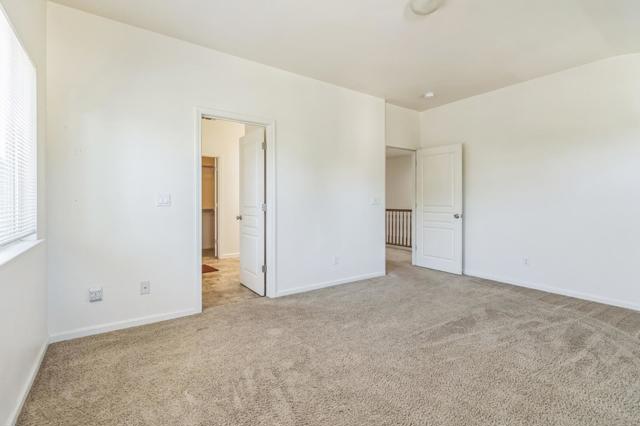1160 Bellflower Way, Los Banos CA: https://media.crmls.org/mediaz/561ecd50-b3a6-4359-9ba5-d839e20efd92.jpg