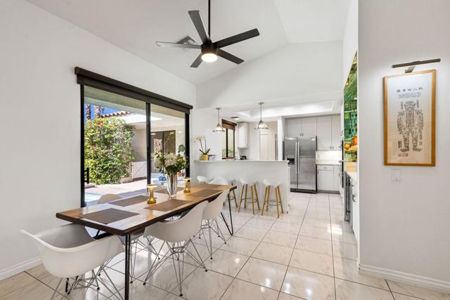 10605 Wimbledon Drive, Rancho Mirage CA: https://media.crmls.org/mediaz/561eda95-6eab-45ef-8082-7e8f76e74bbf.jpg