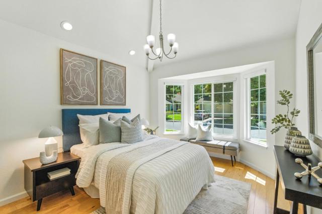 213 Yarborough Lane, Redwood City CA: https://media.crmls.org/mediaz/561f1f99-5e7e-407d-be75-0e2065ac72bf.jpg