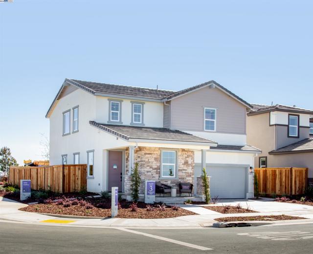 2177 Gentle Rain Drive, Roseville CA: https://media.crmls.org/mediaz/561ffbf6-4dd6-4a8a-8758-d1af8e97e053.jpg