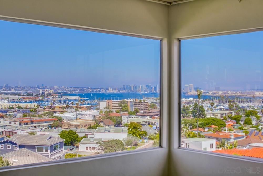 954 Harbor View Dr