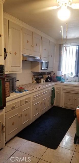 8355 Willis Avenue, 3 photo 2