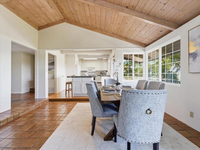 624 Oakridge Drive, Los Altos CA: https://media.crmls.org/mediaz/5622455a-e3bb-40ac-870c-92710d222bc7.jpg