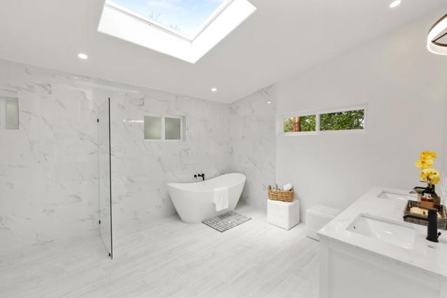 16460 Wood Acres Road, Los Gatos CA: https://media.crmls.org/mediaz/5623250e-b136-4386-b548-5e7e513dc883.jpg