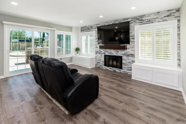 31061 Via Gilberto, Temecula CA: https://media.crmls.org/mediaz/56237bfd-9024-4679-84ee-542a2801cc42.jpg