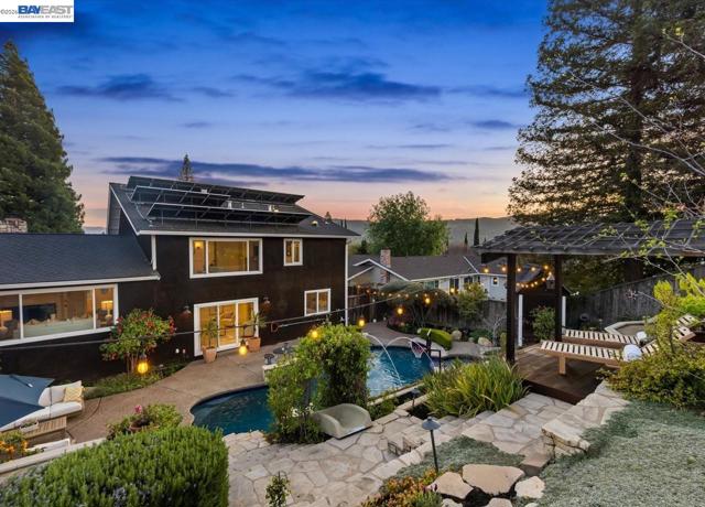 Image 43 of 60 For 976 Richard Ln