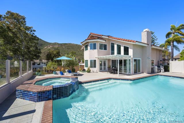 6968 Talisman Ct, San Diego CA: https://media.crmls.org/mediaz/5623b3dc-65f9-4bc4-a4c7-8ab9302a905c.jpg