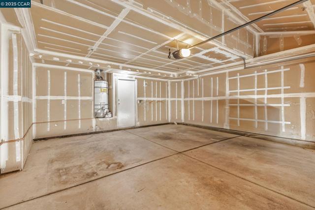 32 Shoal Dr, Vallejo CA: https://media.crmls.org/mediaz/56259d55-7980-4c18-bf17-40d23cd0c90d.jpg