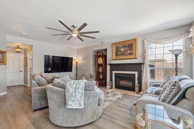 7355 Edgewater Street, Chowchilla CA: https://media.crmls.org/mediaz/56261d03-4b10-4b91-b1d7-716099502bdc.jpg