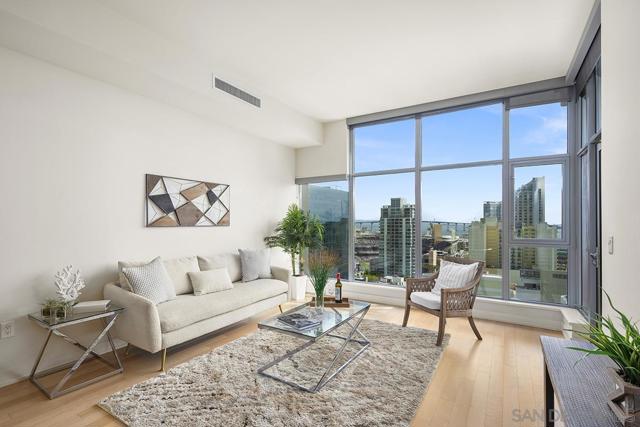 575 6th Avenue, San Diego CA: https://media.crmls.org/mediaz/562810be-2257-4c89-a093-d2e75e07de73.jpg