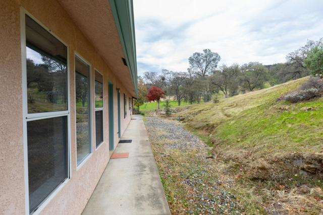 41508 Roaring River Court, Coarsegold CA: https://media.crmls.org/mediaz/5628b5e7-70a4-42c9-8642-105ef7a57587.jpg