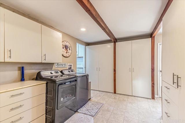 Image 19 of 34 For 9259 Brookside Circle