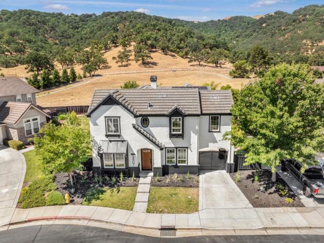 5807 Casita Way, Gilroy CA: https://media.crmls.org/mediaz/562a7e01-96d1-4dd1-b404-65a3c83ecc98.jpg