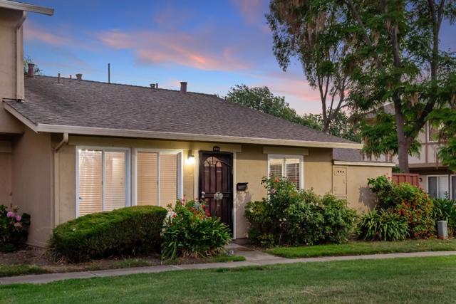 36923 Bolina Terrace, Fremont CA: https://media.crmls.org/mediaz/562afe93-040c-410d-8385-a1fbc8f2b878.jpg
