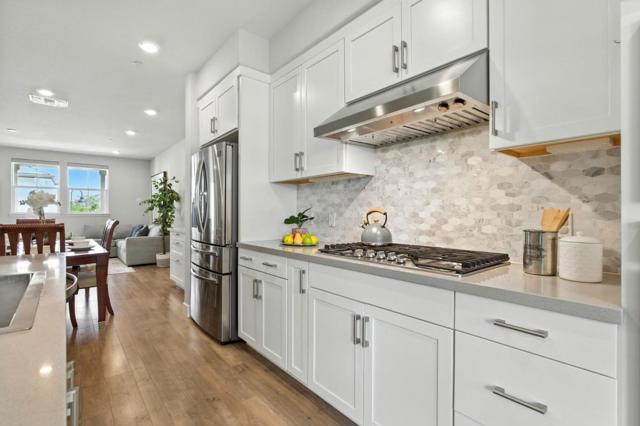 577 Hollow Falls, Fremont CA: https://media.crmls.org/mediaz/562b2c1e-2eaa-472a-9f2d-e3f08e6f2560.jpg