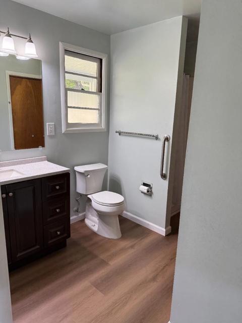 20575 Forest Avenue, Castro Valley CA: https://media.crmls.org/mediaz/562bc01b-9432-4bb2-8dc1-e1cd8388283e.jpg