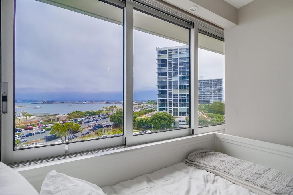 MLS #250033972SD img 23