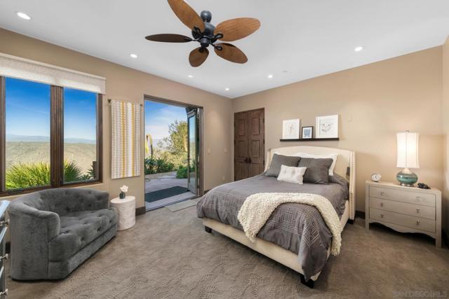 19210 Highland Hills Dr, Ramona CA: https://media.crmls.org/mediaz/562dda6a-4147-4235-96f2-de8927aa8702.jpg