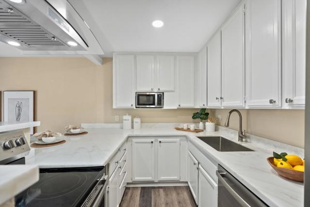 3591 S Bascom Avenue, Campbell CA: https://media.crmls.org/mediaz/562e0a4a-2dac-4ef7-80f4-a4f637ec0a37.jpg