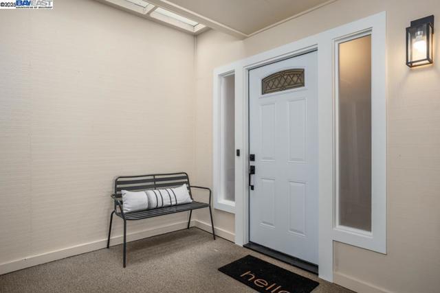 1233 Singingwood Ct, Walnut Creek CA: https://media.crmls.org/mediaz/562ece3e-7266-402f-8a12-2ac78dd504e1.jpg