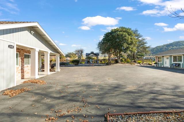 2180 Patton Ave, Napa CA: https://media.crmls.org/mediaz/562ee5f2-bbff-440a-b8b7-27c117799e17.jpg