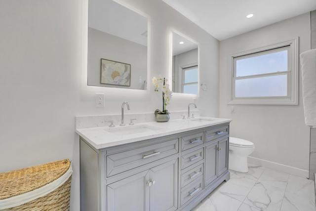 667 Cuesta Drive, Los Altos CA: https://media.crmls.org/mediaz/562ff870-3451-43fa-a349-06dec97597d3.jpg