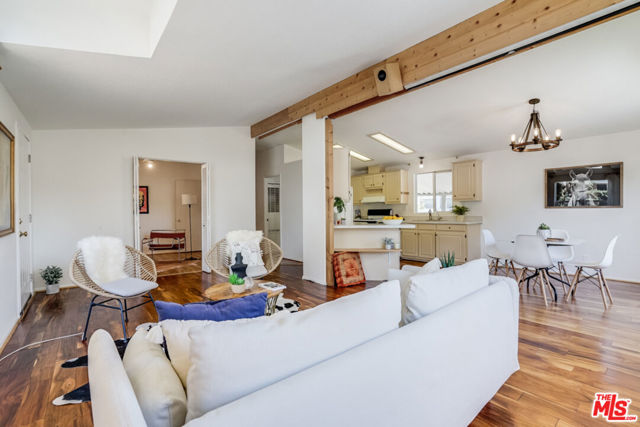 4201 Topanga Canyon Blvd, 39 photo 5