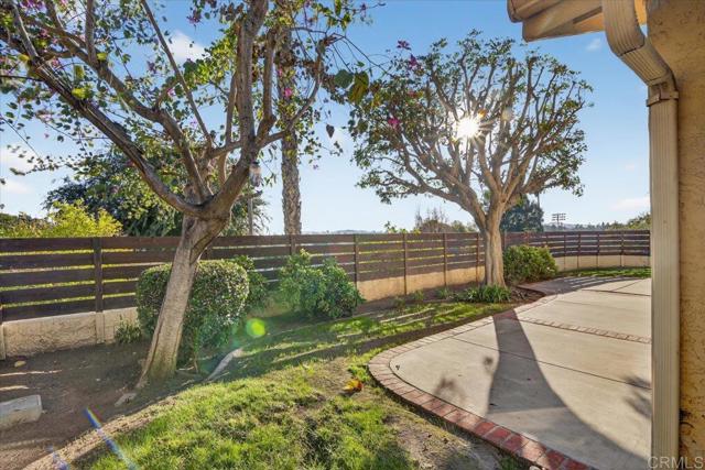 Detail Gallery Image 39 of 42 For 135 Neptune Pl, Escondido,  CA 92026 - 3 Beds | 2 Baths