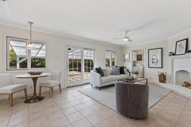 41938 Via San Carlos, Fremont CA: https://media.crmls.org/mediaz/563221d5-598e-47c2-99a9-69ea744c9c6a.jpg