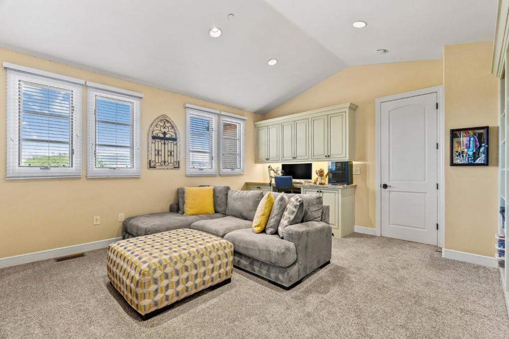 MLS #ML82004394 image #30